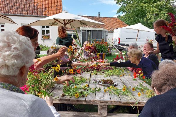 Bezoek Pluktuin